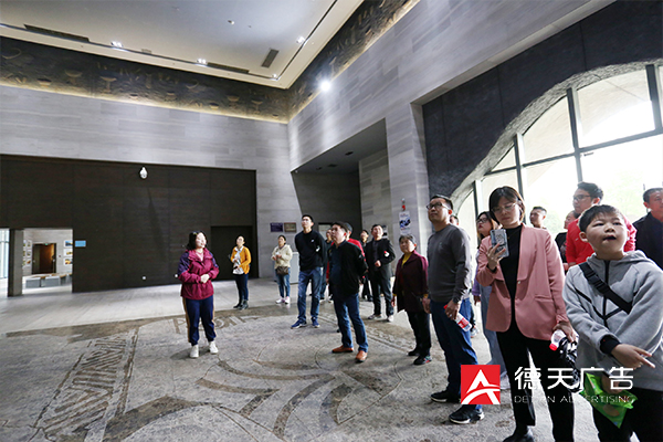 常德市德天廣告有限公司,品牌設(shè)計,活動策劃,影視攝制,廣告設(shè)備租賃,媒體廣告推廣,